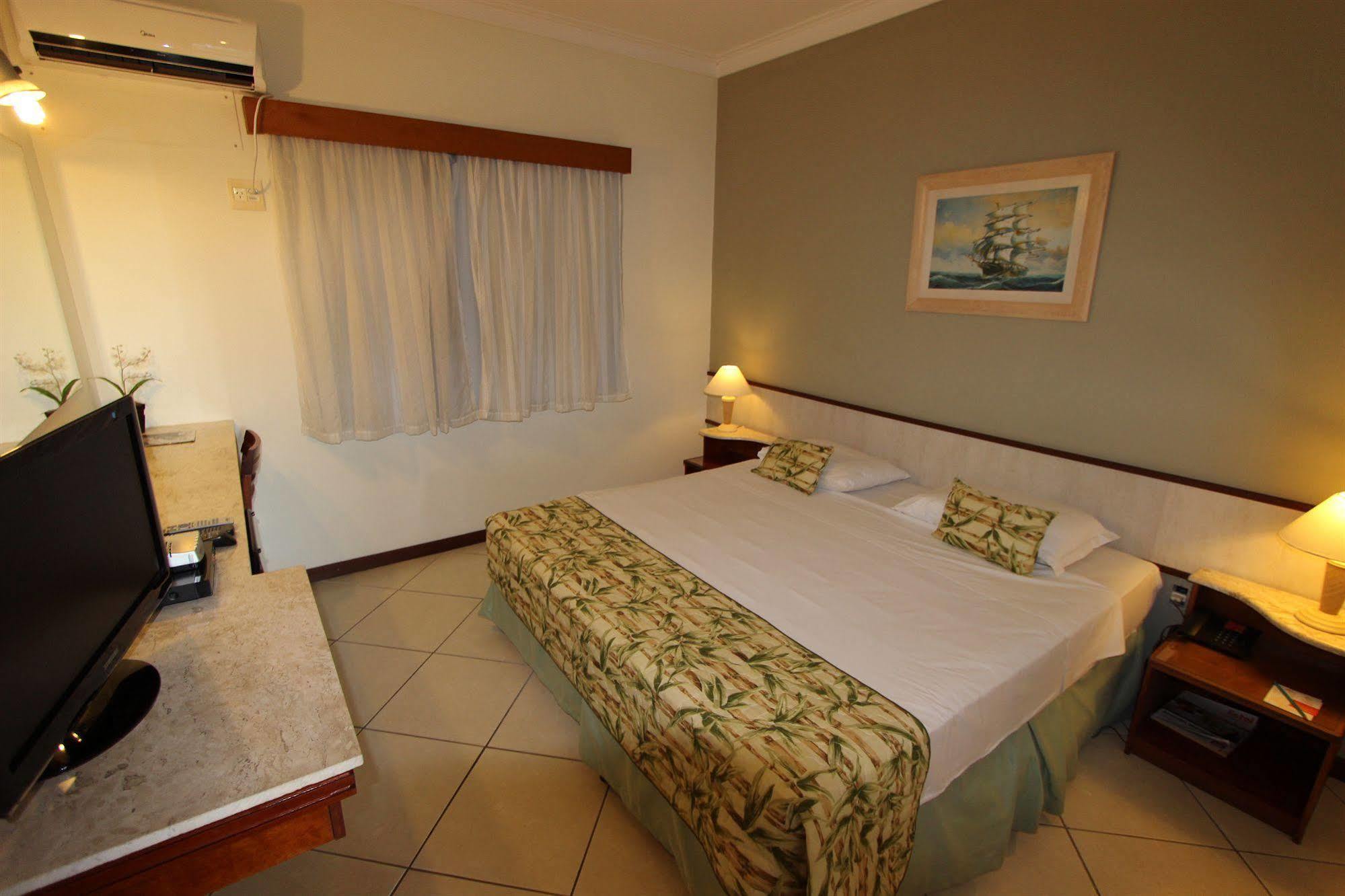 Hotel Ilhas Do Caribe - Na Melhor Regiao Da Praia Da Enseada Гуаружа Екстериор снимка